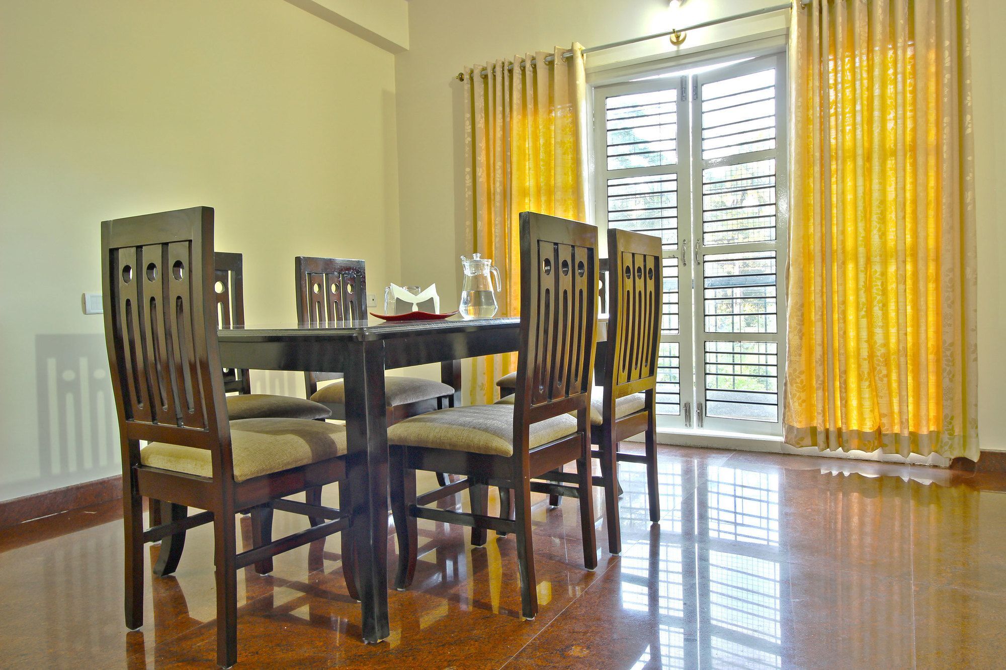 The Banjaara Suites Bangalore Exterior foto