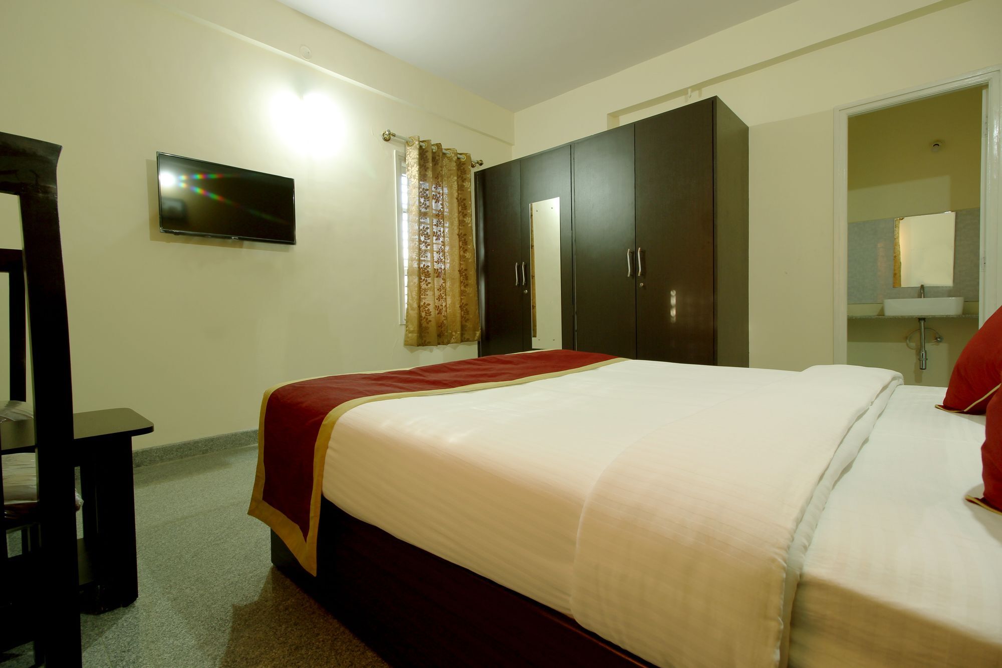 The Banjaara Suites Bangalore Exterior foto