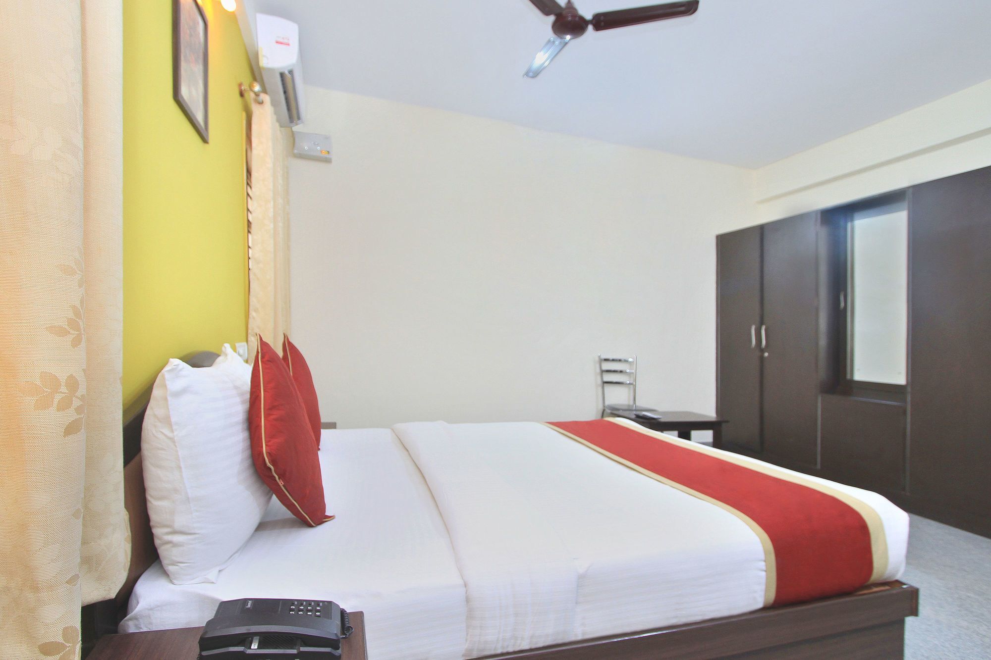 The Banjaara Suites Bangalore Exterior foto